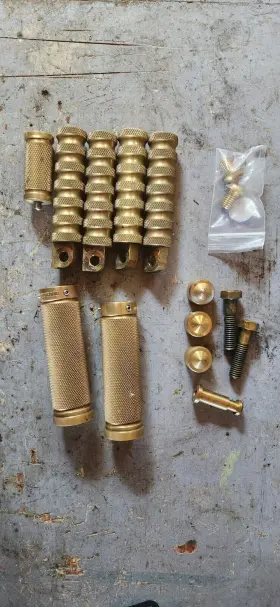 Gr101-k5 Accutronix - Custom Grips Brass Foot Pegs Shifter Peg More Gr101-k5 Accutronix - Custom Grips Brass Foot Pegs Shifter Peg More