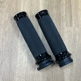 Cc-86-ano Avon Contour Black Handlebar Electronic Throttle Grips Harley Touring Softail Cc-86-ano Avon Contour Black Handlebar Electronic Throttle Grips Harley Touring Softail