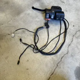 32717657183 Bmw 2002 - 2006 R1150rt Clutch Master Cylinder With Switches Horn Light 32717657183 Bmw 2002 - 2006 R1150rt Clutch Master Cylinder With Switches Horn Light