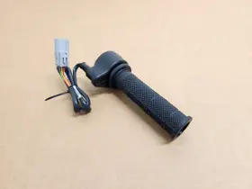 66020031c Ducati 2013-2014 Hypermotard Throttle Twist Handle Grip Oem #s518 66020031c Ducati 2013-2014 Hypermotard Throttle Twist Handle Grip Oem #s518