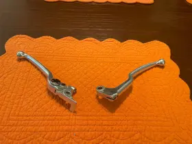 5vs-83922-00-00 Fazer 600 800 1000 Mt07 Tracer 900 Fzs1 Fz10 Mt10 Super Tenere Yamaha Fz6 Fz6r Fz07 Fz8 Fj09 Fz09 Mt09 Fz1 Front Brake And Clutch Lever