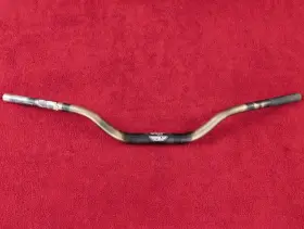 18-95300 Fly Racing Aero Tapered 1-1/8 Inch Handlebars Yz250 Kx250 Crf250 Crf450 Handlebar 18-95300 Fly Racing Aero Tapered 1-1/8 Inch Handlebars Yz250 Kx250 Crf250 Crf450 Handlebar
