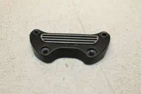 56108-95 Harley 11 Harley-davidson Sportster 883 Low Xl883l Handlebar Clamp