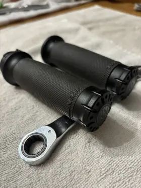 0063-2036-smb Harley-davidson Roland Sands Chrono Grips For With Dual Cable Throttle