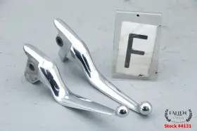 36700051 Harley-davidson 2015 Street Glide Cvo Brake And Clutch Handle Lever Set Chrome #4131 36700051 Harley-davidson 2015 Street Glide Cvo Brake And Clutch Handle Lever Set Chrome #4131