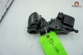 36700056b Harley-davidson 16 Road Ultra Touring Oem Clutch Master Cylinder With Clamp 1199 36700056b Harley-davidson 16 Road Ultra Touring Oem Clutch Master Cylinder With Clamp 1199