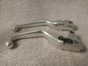 44992-07 Harley-davidson Genuine Chrome Brake Clutch Levers Set 04-13 Sportster Xl Oem 44992-07 Harley-davidson Genuine Chrome Brake Clutch Levers Set 04-13 Sportster Xl Oem