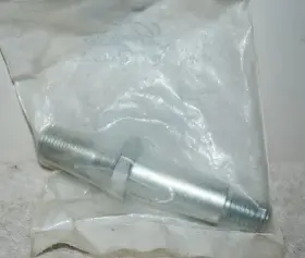 N45544-88 Harley-davidson 45544-88 Springer Softail Rigid Stud For Forks P/n45544-88 H1 N45544-88 Harley-davidson 45544-88 Springer Softail Rigid Stud For Forks P/n45544-88 H1