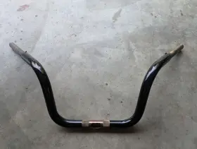 55800378 Harley-davidson 15-22 Cvo Road Glide Fltr Handlebar 1.25 Inch Bar 1 Grip 55800378 Harley-davidson 15-22 Cvo Road Glide Fltr Handlebar 1.25 Inch Bar 1 Grip
