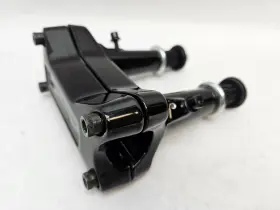 55900300 Harley-davidson 2024 Cvo Road Glide Black Handlebar Riser Clamp 55900300 Harley-davidson 2024 Cvo Road Glide Black Handlebar Riser Clamp