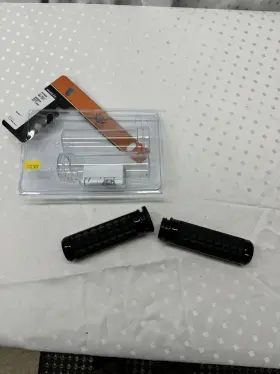 56100231 Harley-davidson 56100234 Dominion Hand Grips Oem Throttle By Wire 56100231 Harley-davidson 56100234 Dominion Hand Grips Oem Throttle By Wire