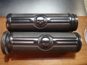 56100364 Harley Davidson Oem Willie G Skull Hand Grips Black Made In Usa 56100364 Harley Davidson Oem Willie G Skull Hand Grips Black Made In Usa