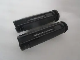 56100428 Harley-davidson 08-23 Touring / 16-23 Softail Black Empire Collection Hand Grips
