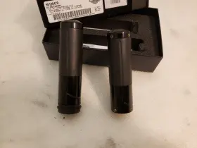 56100479 Harley-davidson Rizoma Black Hand Grips