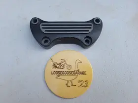 56108 Harley-davidson Oem Chopper Black Aluminum Post Riser Top Clamp Upper Handlebars