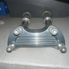 56119-77a Harley-davidson Handle Bar Mounts Risers Softail