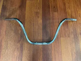 56951-09b Harley Davidson Dyna Street Bob Oem Chrome 10 Inch Mini Ape Handlebars 56951-09b Harley Davidson Dyna Street Bob Oem Chrome 10 Inch Mini Ape Handlebars