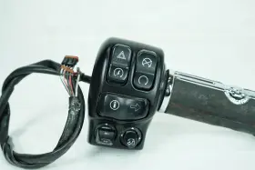 71500130a Harley-davidson 2015 Touring Electra Ultra Oem Right Engine Start Kill Switches Controls 71500130a Harley-davidson 2015 Touring Electra Ultra Oem Right Engine Start Kill Switches Controls