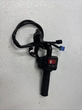 35135-mkf-d41 Honda 17-23 Cbr1000rr Oem Right Clip On Handlebar W Switches #0549 35135-mkf-d41 Honda 17-23 Cbr1000rr Oem Right Clip On Handlebar W Switches #0549