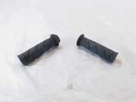 53140-kpb-000 Honda Silverwing 600 Reflex Sport 250 Left And Right Throttle Handlebar Hand Grips 53140-kpb-000 Honda Silverwing 600 Reflex Sport 250 Left And Right Throttle Handlebar Hand Grips