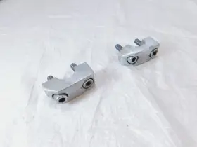53235-mb1-000 Honda Cb1000 Cb1000c And Magna 750 Left Right Handlebar Handle Bar Mount Clamps 53235-mb1-000 Honda Cb1000 Cb1000c And Magna 750 Left Right Handlebar Handle Bar Mount Clamps