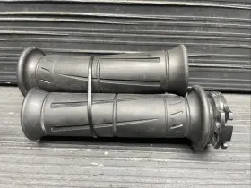 567-8968 Kawasaki 2020 Ninja Zx6r Throttle Tube And Grips Oem #42926 567-8968 Kawasaki 2020 Ninja Zx6r Throttle Tube And Grips Oem #42926