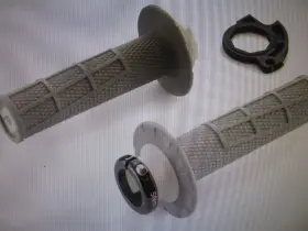 00010000344 Ktm New Oem Grip Set -