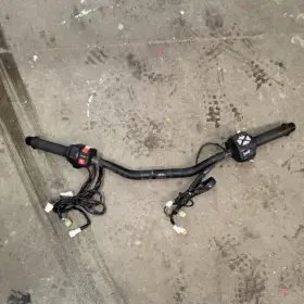 616.02.001.000 Ktm 2017 1290 Super Duke R Handlebar With Starter Headlight Switch Controls Oem 616.02.001.000 Ktm 2017 1290 Super Duke R Handlebar With Starter Headlight Switch Controls Oem