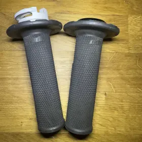 79002923100 Odi Ktm Husqvarna Gasgas Lock-on Grip Set 79002923100 Odi Ktm Husqvarna Gasgas Lock-on Grip Set