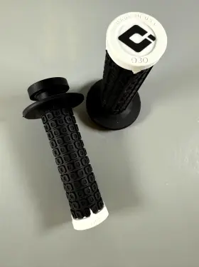 H36ndbw Odi Nomad V2 Lock-on Grips Black/white D30 Grip Mx Dirt Bike Moto Twist Throttle