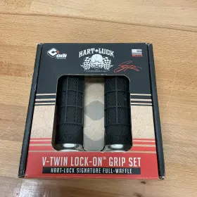 V31htw-bb-s Odi V31hcw-bb-s Hart-luck Lock On Grips For Harley. V31htw-bb-s Odi V31hcw-bb-s Hart-luck Lock On Grips For Harley.