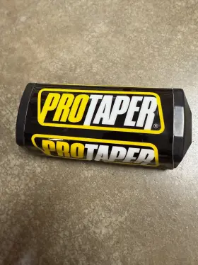 021765 Pro Taper Used 2.0 Square 1-1/8 Inch Handlebar Fat Bar Pad Black P/n 021765 Pro Taper Used 2.0 Square 1-1/8 Inch Handlebar Fat Bar Pad Black P/n