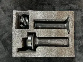 132060505 Pucky 22mm Twist Throttle Accelerator Handle Grips 50 90 110 125cc Dirt Bike