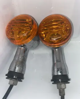 Suzuki-22308950 Suzuki Genuine Used Intruder Classic 400 Blinker Good Condition. Pair Fair Condition Suzuki-22308950 Suzuki Genuine Used Intruder Classic 400 Blinker Good Condition. Pair Fair Condition
