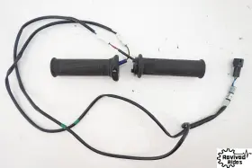 A9638341 Triumph 2023-2024 Street Triple 765 Oem Heated Grips Kit Grip -