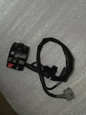 A9638354 Triumph New Oem 2020s Daytona/trident/speed Twin Left Side Handlebar Controls A9638354 Triumph New Oem 2020s Daytona/trident/speed Twin Left Side Handlebar Controls