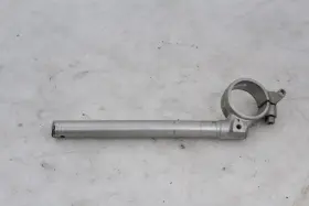 T2049158 Triumph Oem Right Clip-on Handlebar Daytona 675 06-12 T2049158 Triumph Oem Right Clip-on Handlebar Daytona 675 06-12