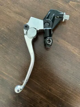 T2043122 Triumph Speed Twin Clutch Lever Assembly T2043122 Triumph Speed Twin Clutch Lever Assembly
