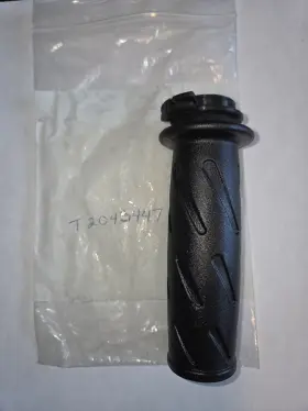 T2043447 Triumph Nos Models Black Throttle Grip Right Side T2043447 Triumph Nos Models Black Throttle Grip Right Side