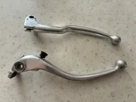 13s-e2-yg472 Yamaha Oem Yzf-r6 2008-2014 Front Brake And Clutch Levers - Fast Shipping 13s-e2-yg472 Yamaha Oem Yzf-r6 2008-2014 Front Brake And Clutch Levers - Fast Shipping