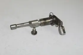1w4-16380-00-00 Yamaha 1977- 1979 Dt250 Clutch Actuator Lever Arm Retainer Dt400 1w4-16380-00-00 Yamaha 1977- 1979 Dt250 Clutch Actuator Lever Arm Retainer Dt400