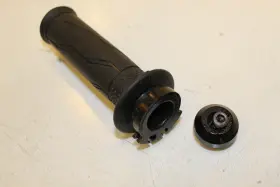 1wd-f6240-00-00 Yamaha 2024 Mt-03 Right Throttle Grip 1wd-f6240-00-00 Yamaha 2024 Mt-03 Right Throttle Grip
