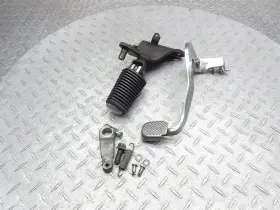 4vr-27420-00-00 Yamaha 1999 98-03 Vstar 650 Classic Xvs650 Right Rearset Pedal Foot Peg Bracket