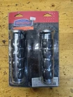 Kuryakyn Chrome Iso Grips For Honda Gold Wing 6180 New. Price: $81.00.